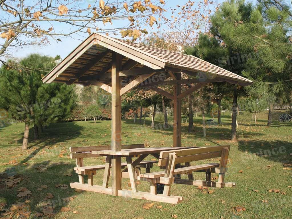 Ahşap Çatılı Piknik Masası Ahşap Çatılı Piknik Masası