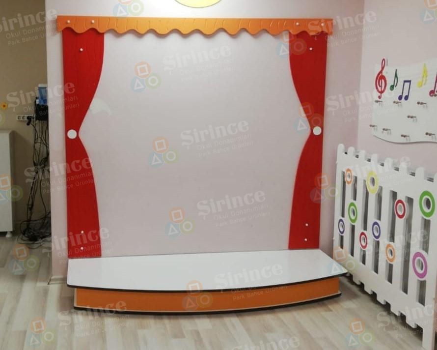 SINIF İÇİ TİYATRO SAHNESİ